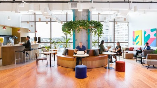 WeWork Espacio de Oficinas & Coworking Midtown Jalisco